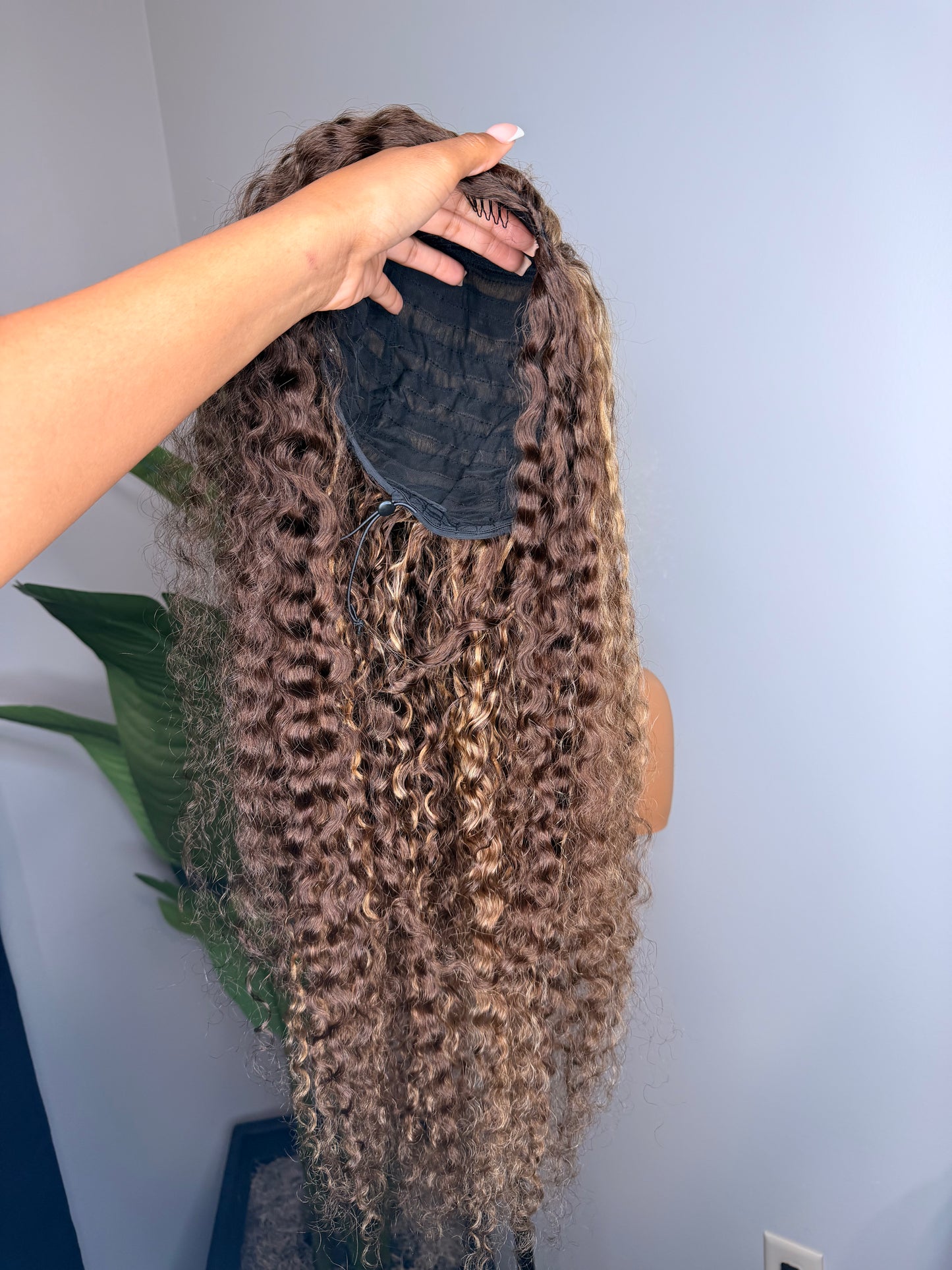 P4/27 Highlight Burmese Half Wig