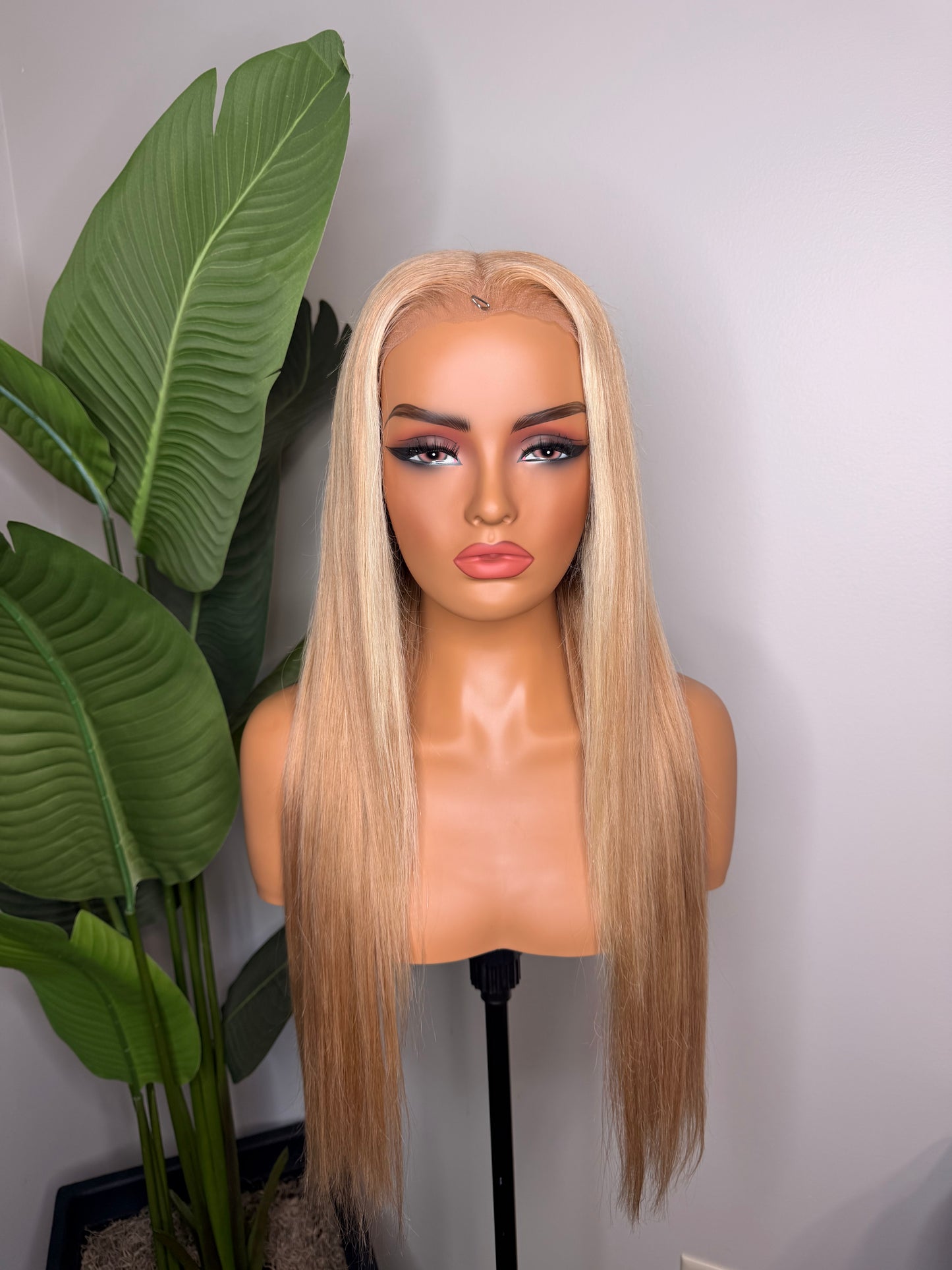 Latto- Glueless Blonde Straight
